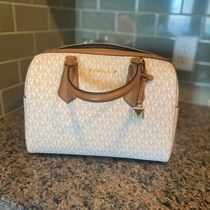 Michael Kors Grayson Large Satchel